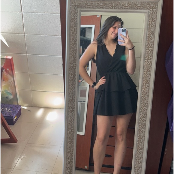 size m/L dress black. cute but business casual as well - Picture 2 of 2